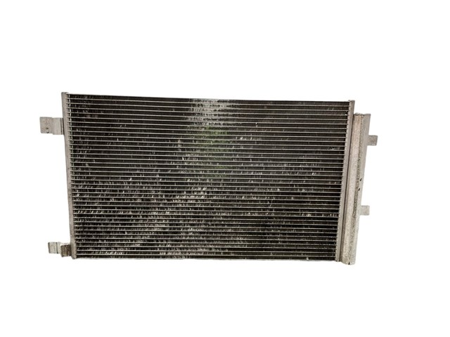 Chłodnica klimatyzacji 921004575R NISSAN