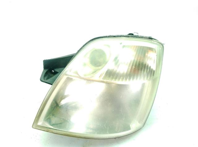 Reflektor lewy 9210107010 HYUNDAI