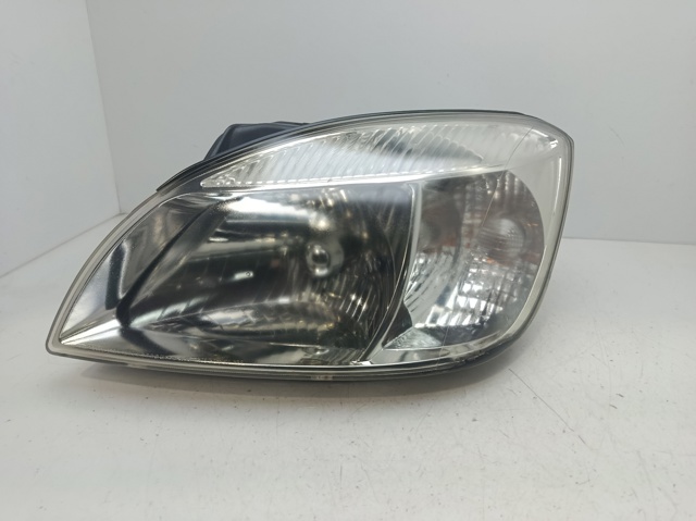 Reflektor lewy 921011G030 HYUNDAI