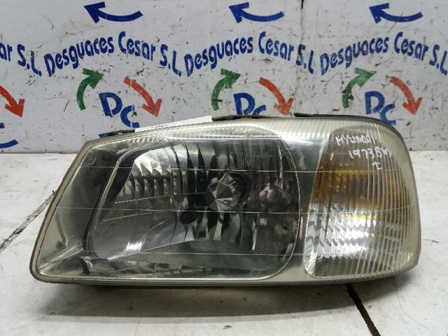 Reflektor lewy 9210125020 HYUNDAI