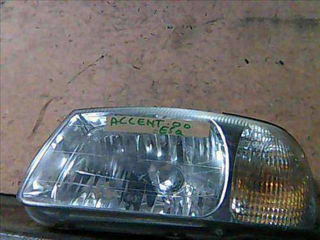 Reflektor lewy 9210125020 HYUNDAI