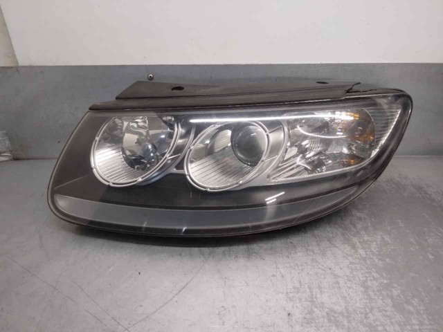 Reflektor lewy 921012B020 HYUNDAI