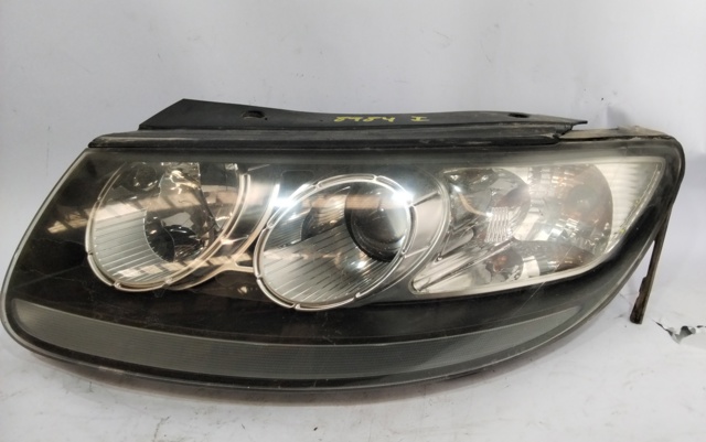 Reflektor lewy 921012BXXX HYUNDAI