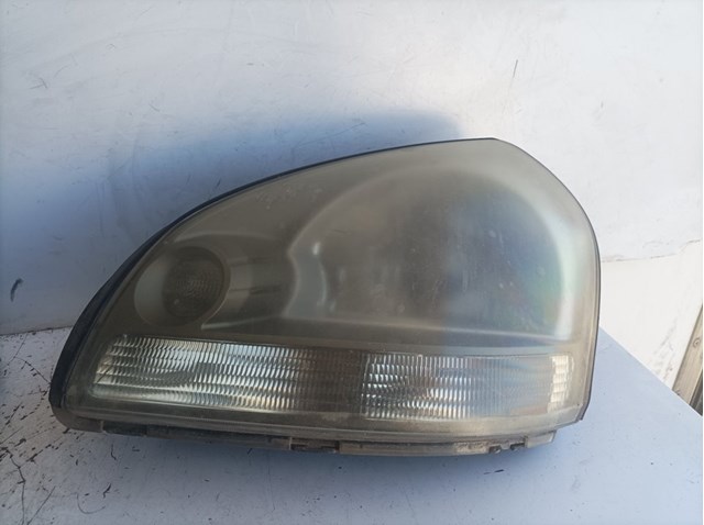 Reflektor lewy 921012EXXX HYUNDAI