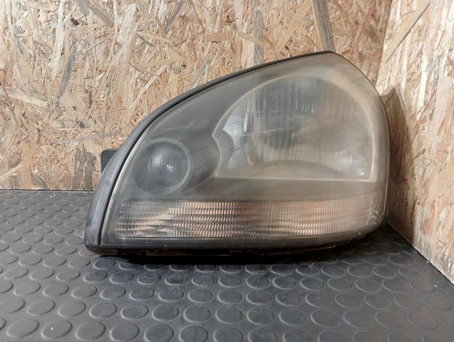 Reflektor lewy 921012EXXX HYUNDAI