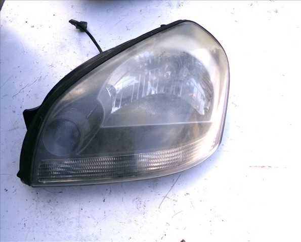 Reflektor lewy 921012EXXX HYUNDAI