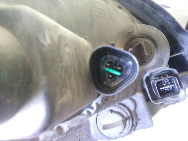 Reflektor lewy 921012EXXX HYUNDAI