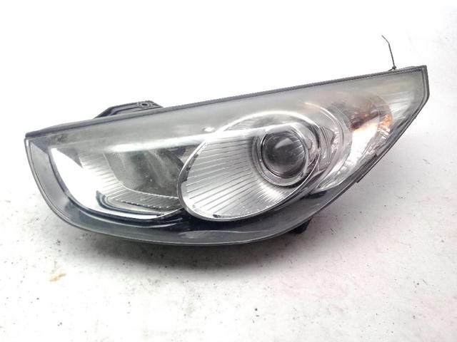 Reflektor lewy 921012Y000 HYUNDAI