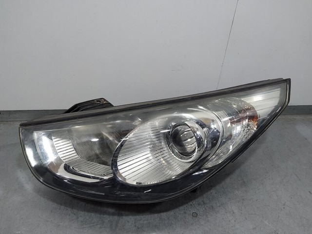 Reflektor lewy 921012Y000 HYUNDAI