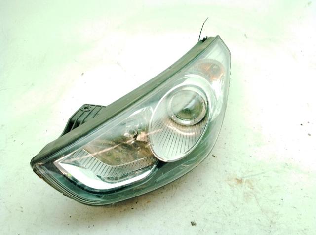 Reflektor lewy 921012Y000 HYUNDAI