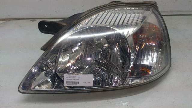 Reflektor lewy 92101FD020 HYUNDAI