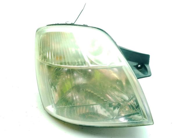 Reflektor prawy 9210207010 HYUNDAI