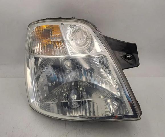 Reflektor prawy 9210207060 HYUNDAI