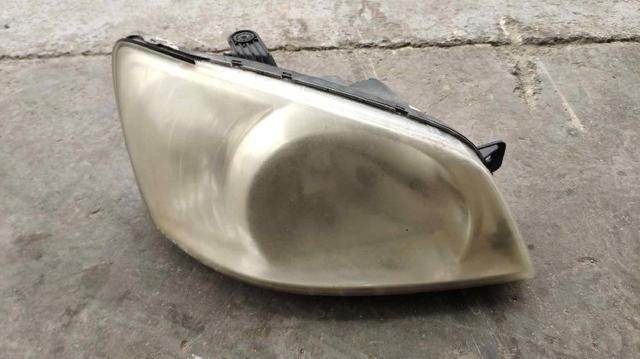 Reflektor prawy 921021CXXX HYUNDAI