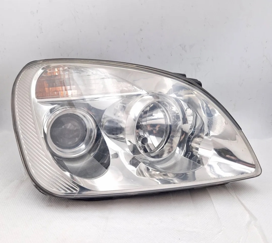 Reflektor prawy 921021D020 HYUNDAI