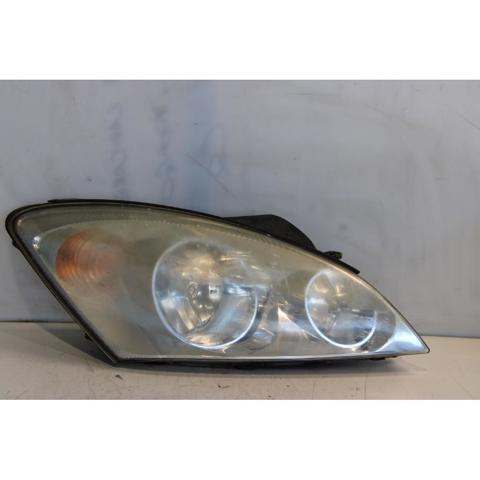 Reflektor prawy 921021H000 HYUNDAI