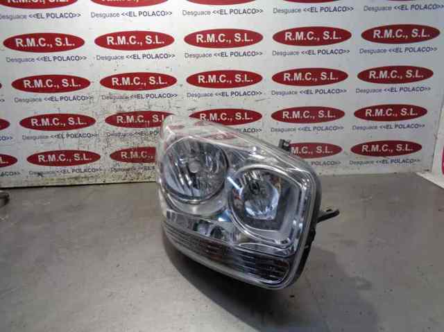 Reflektor prawy 921021P000 Hyundai/Kia