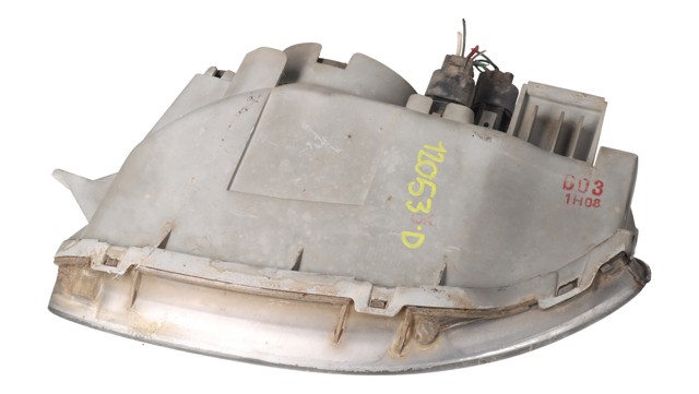 Reflektor prawy 9210226025 HYUNDAI