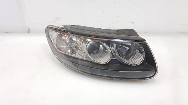 Reflektor prawy 921022B010 HYUNDAI