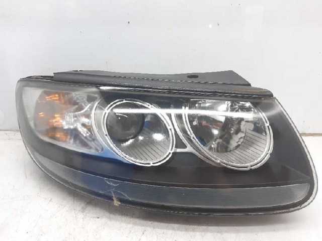 Reflektor prawy 921022B020 HYUNDAI