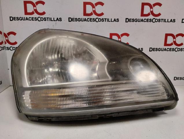 Reflektor prawy 921022EXXX HYUNDAI