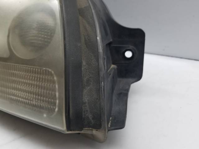 Reflektor prawy 921022EXXX HYUNDAI