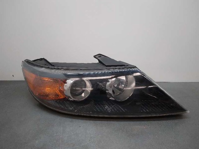 Reflektor prawy KIA Sorento 2 XM