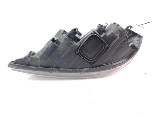 Reflektor prawy KIA Sorento 2 XM