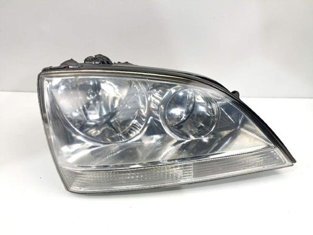 Reflektor prawy 921023E010 HYUNDAI