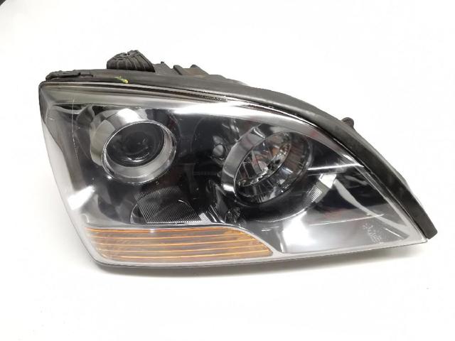 Reflektor prawy 921023E060 HYUNDAI