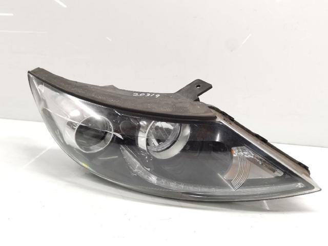 Reflektor prawy 921023U250 HYUNDAI