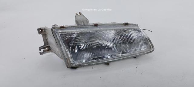 Reflektor prawy 921024A000 HYUNDAI