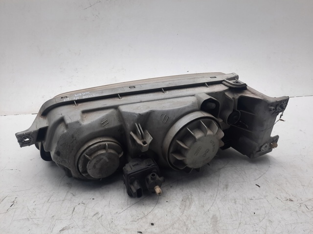 Reflektor prawy 921024A5XX HYUNDAI