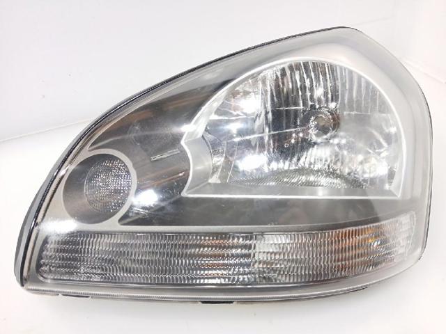 Reflektor lewy 921032E020 HYUNDAI