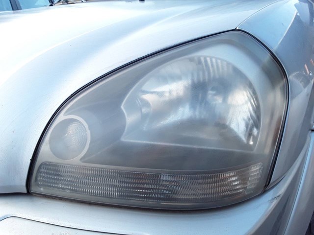 Reflektor lewy 921032E020 HYUNDAI