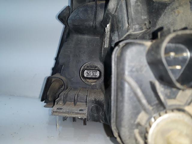 Reflektor prawy 9210417030 HYUNDAI