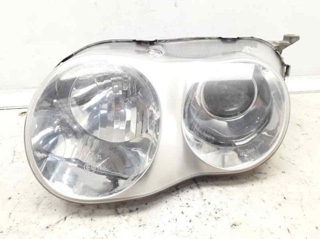 Reflektor prawy 9210427510 HYUNDAI