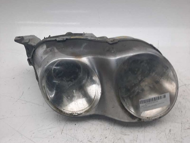 Reflektor prawy 9210427510 HYUNDAI