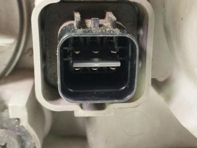 Reflektor prawy Hyundai Trajet FO