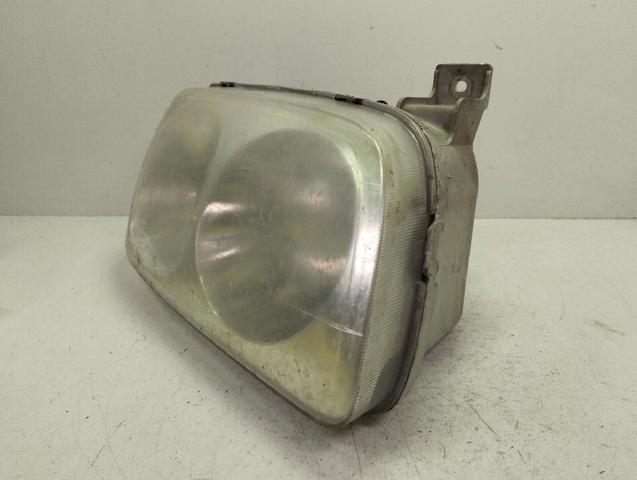 Reflektor prawy Hyundai Trajet FO