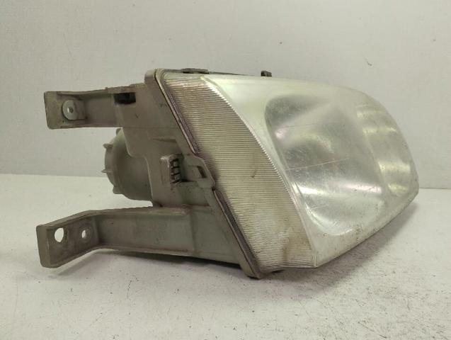 Reflektor prawy Hyundai Trajet FO