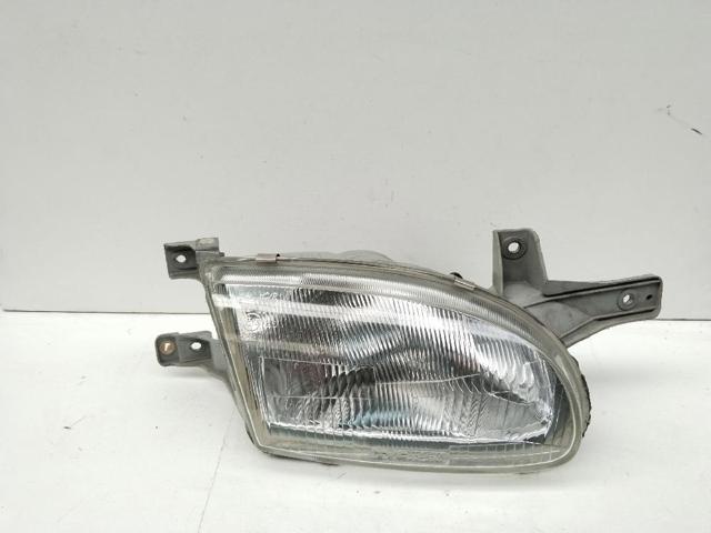 Reflektor prawy 9210622060 HYUNDAI