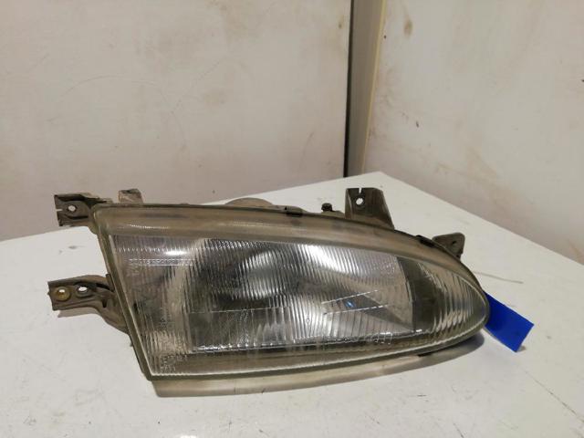 Reflektor prawy 9210622060 HYUNDAI