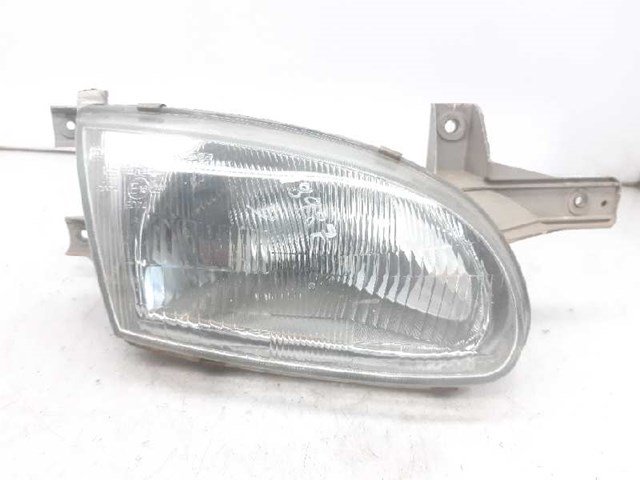 Reflektor prawy 9210622060 HYUNDAI