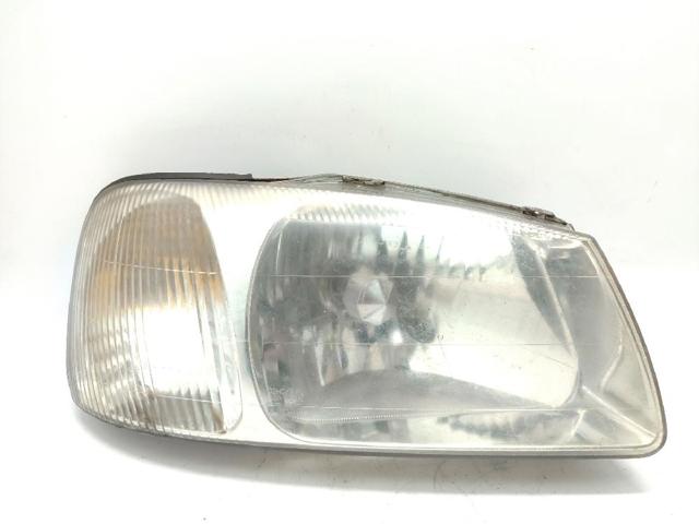 Reflektor prawy 9212025020 HYUNDAI