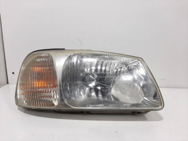 Reflektor prawy 9212025020 HYUNDAI