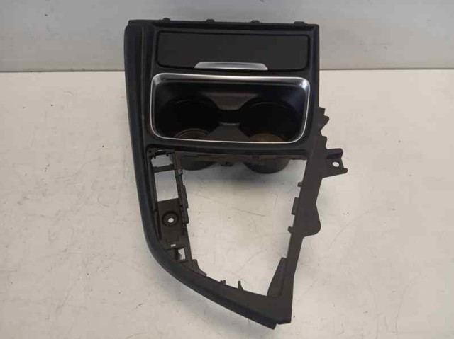 9218925 BMW