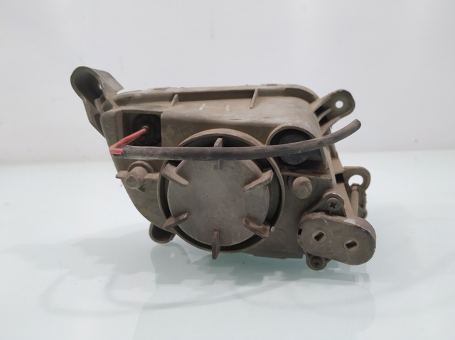 Lampa przeciwmgielna lewa 92201170 HYUNDAI
