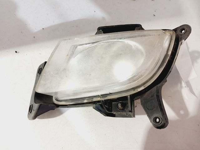 Lampa przeciwmgielna lewa 922012R000 HYUNDAI