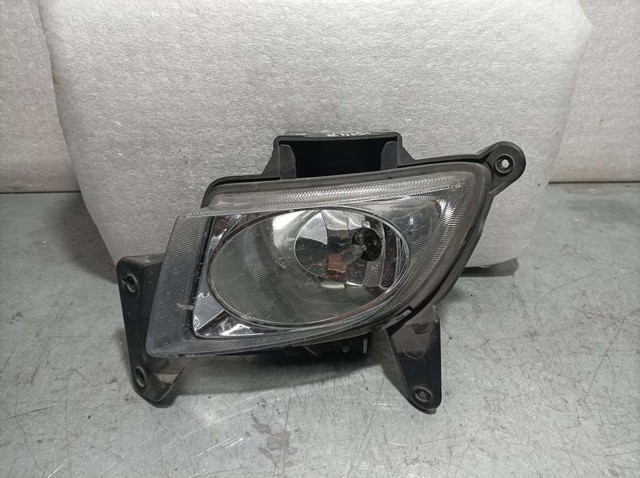 Lampa przeciwmgielna lewa 922012R000 HYUNDAI